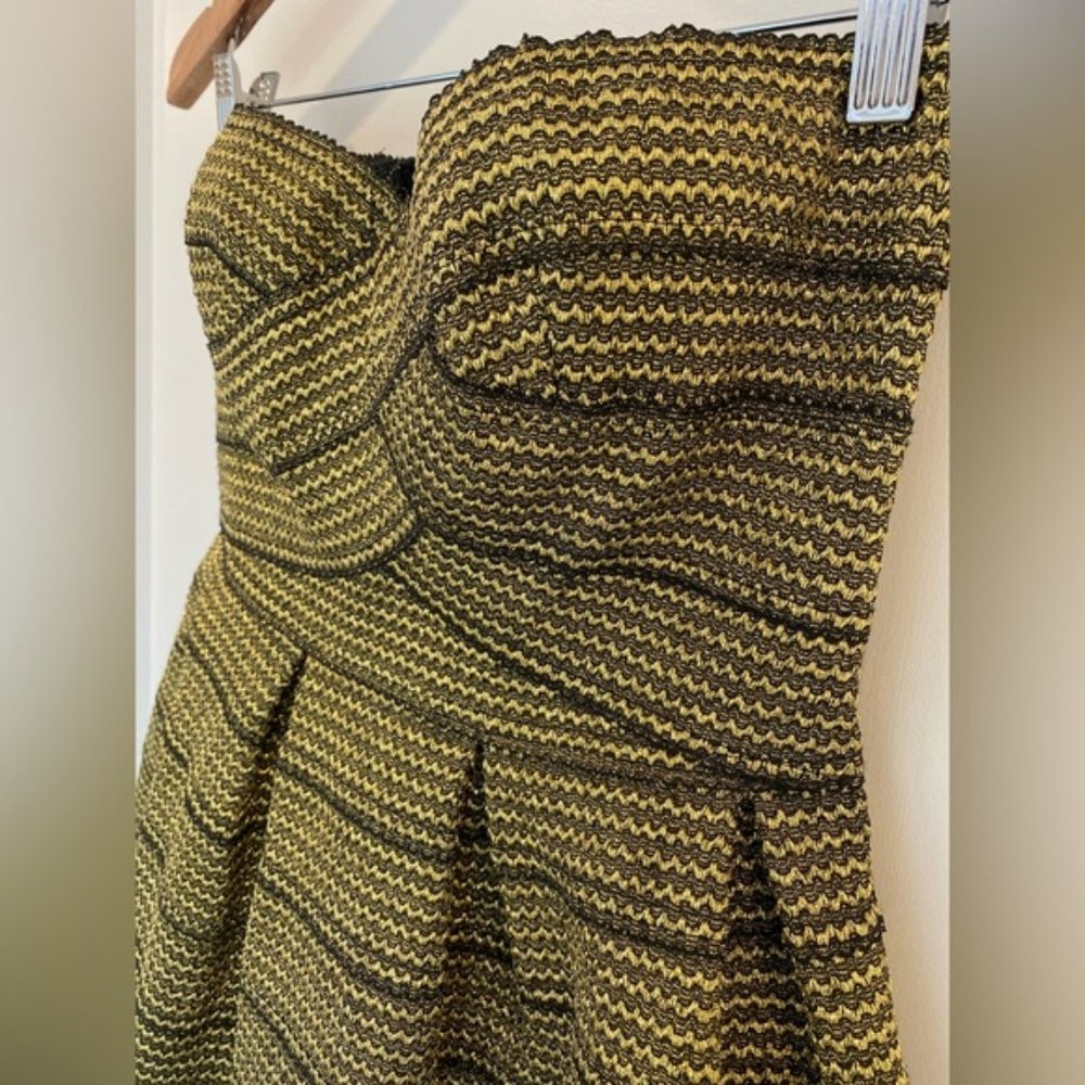 SANS SOUCI Metallic Gold Strapless Mini Bandage Dress in Large